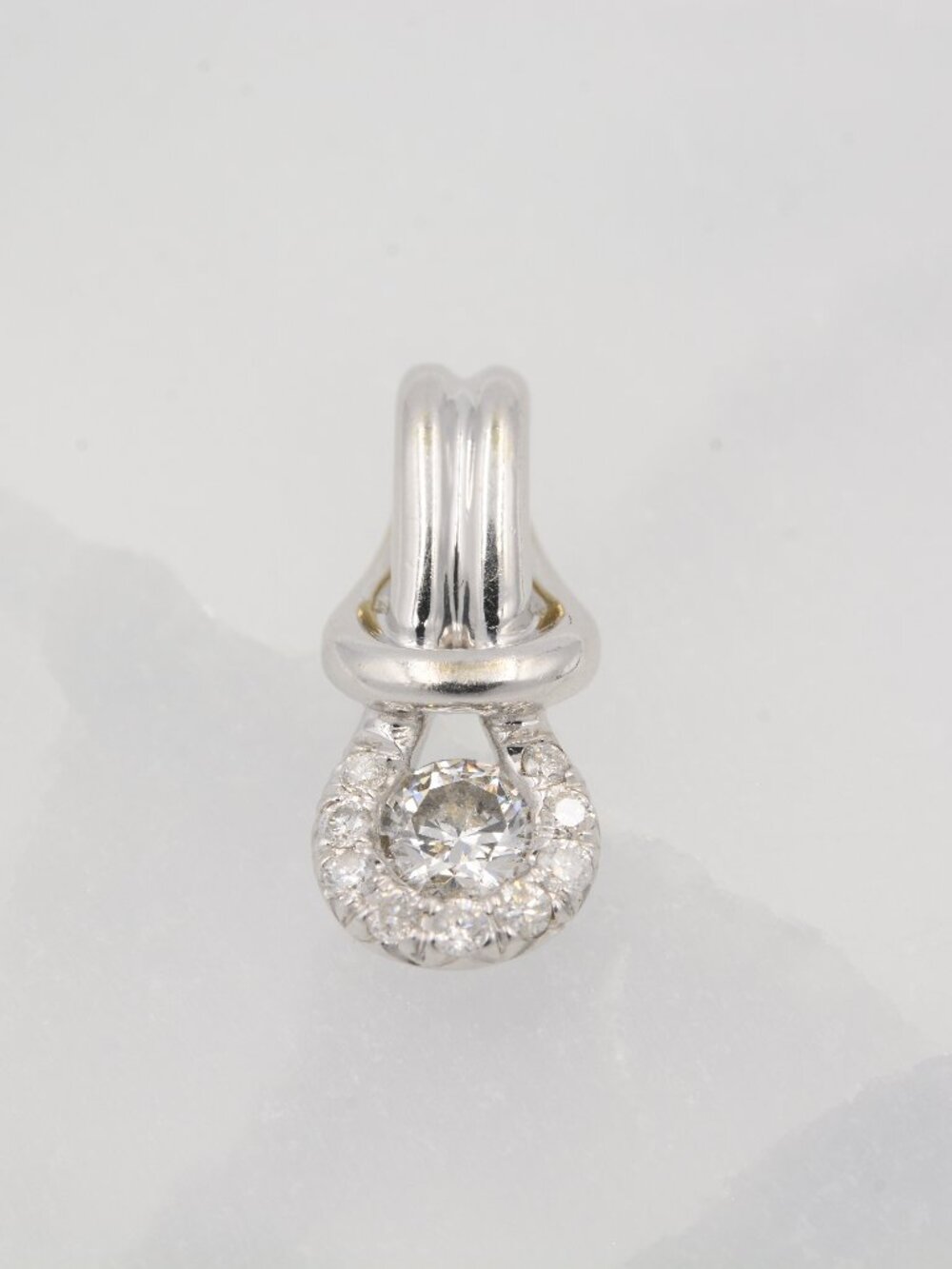 14K DIAMOND PENDANT